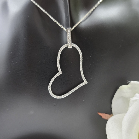 ♥️ SHINY HEART STERLING SILVER NECKLACE - Picture 3 of 4